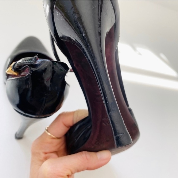 Prada patent leather heels - Picture 6 of 10